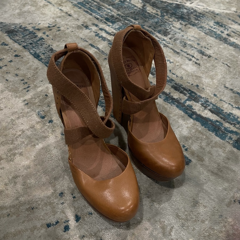 Lucky brand nana wedge pump vintage